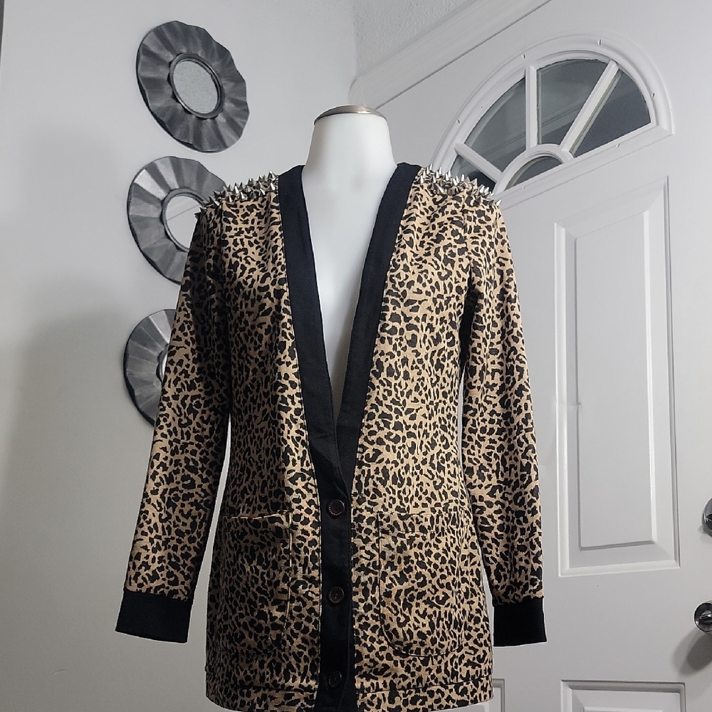 Reverse Spike Shoulders Leopard Print Cardigan with Black Trim Pockets